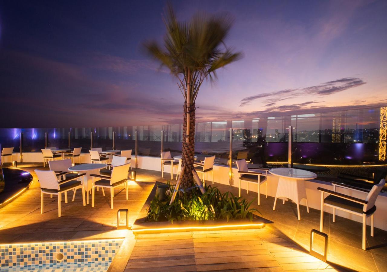 Pentacity Hotel Balikpapan Exterior photo