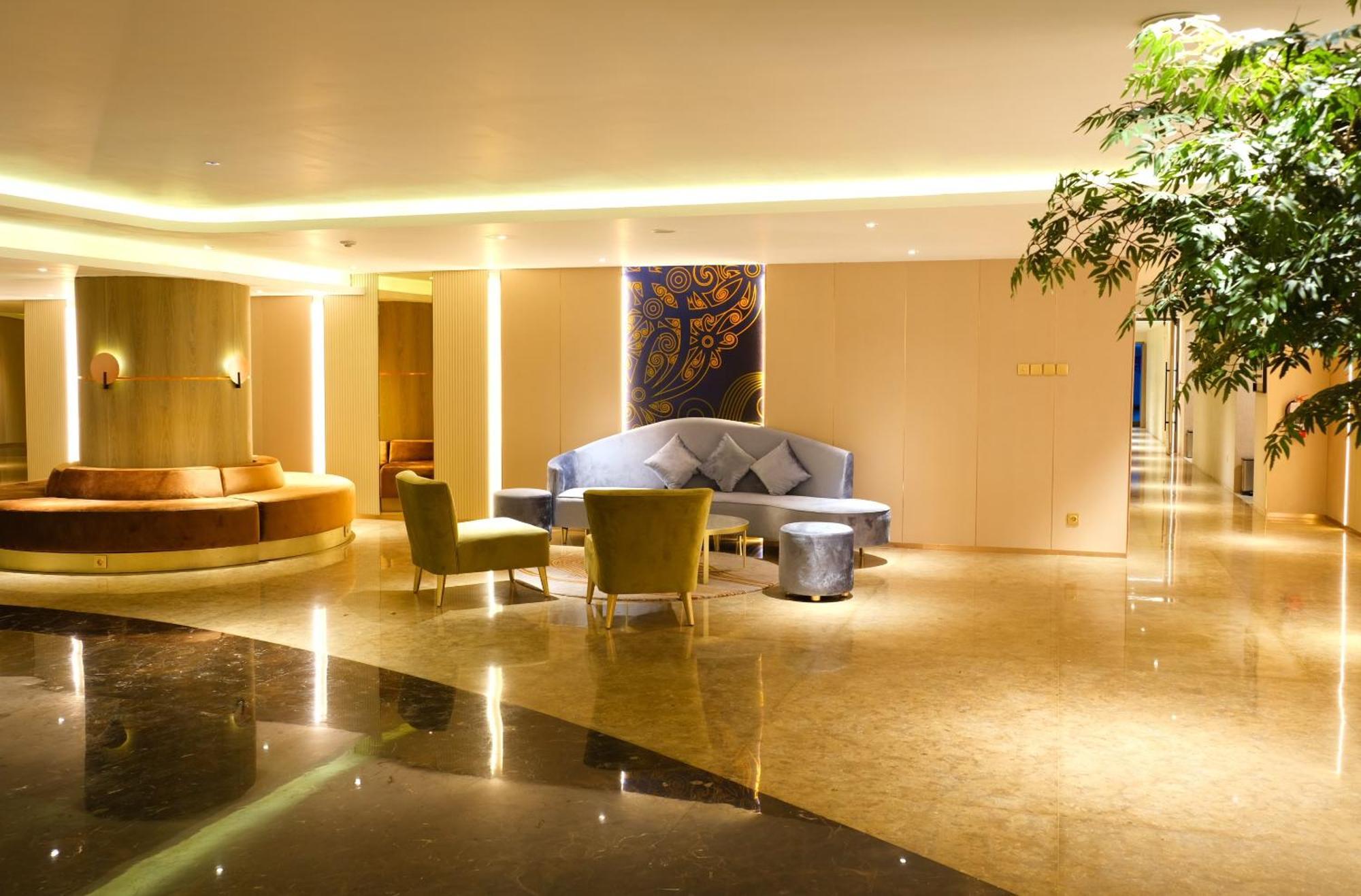 Pentacity Hotel Balikpapan Exterior photo